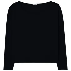 Футболка с вырезом-лодочкой