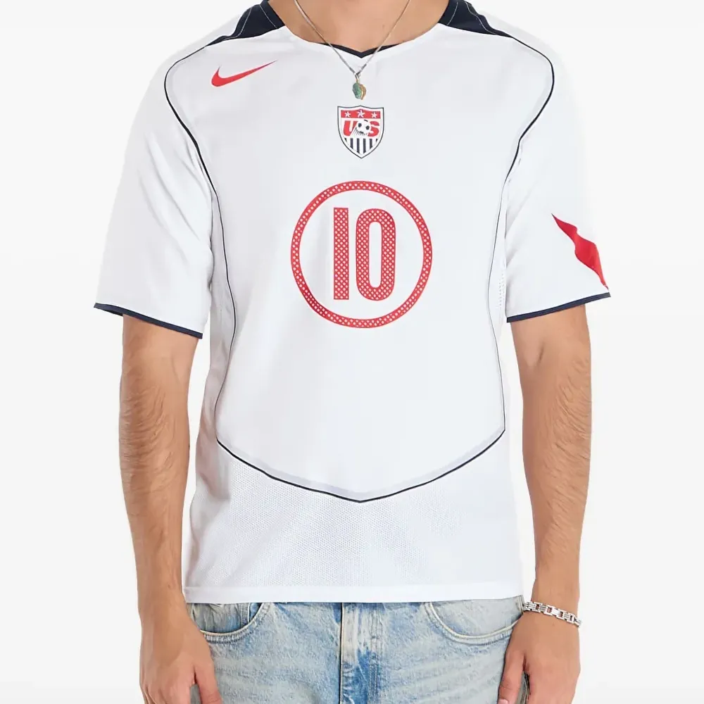 Топ Donovan Reissue Soccer Replica