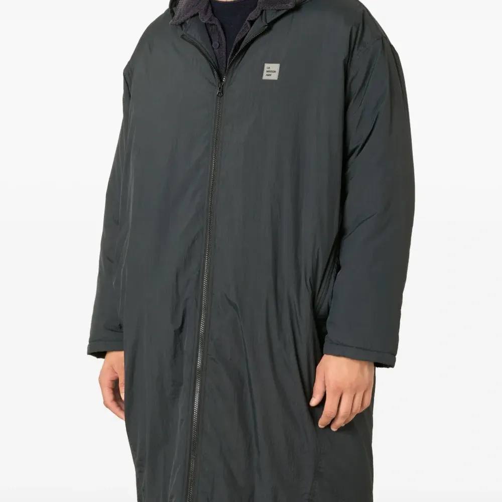 Парка Zotcity с логотипом