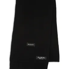 Шерстяной шарф с нашивкой-логотипом