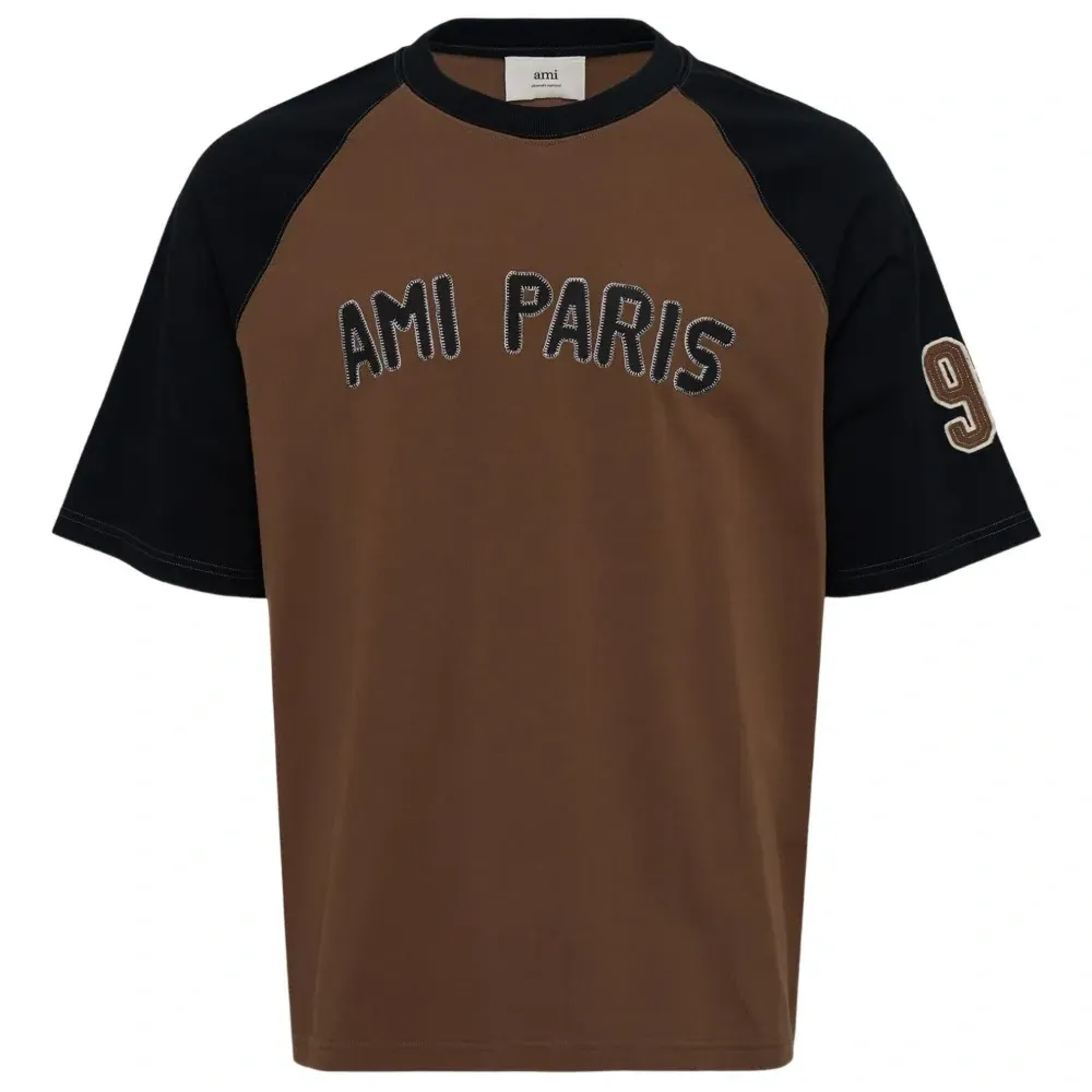 Футболка с круглым вырезом