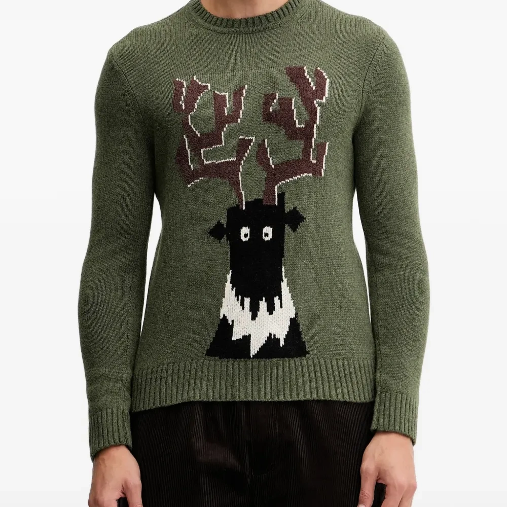 Свитер с графичным принтом