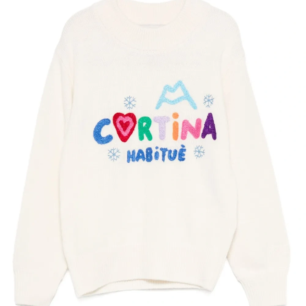 Свитер Danya с вышивкой