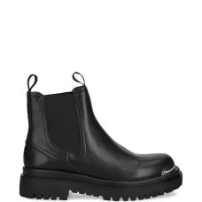 Челси с логотипом