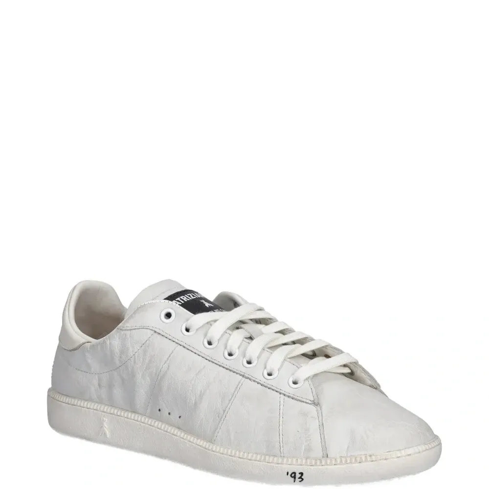 Кожаные кеды на шнуровке