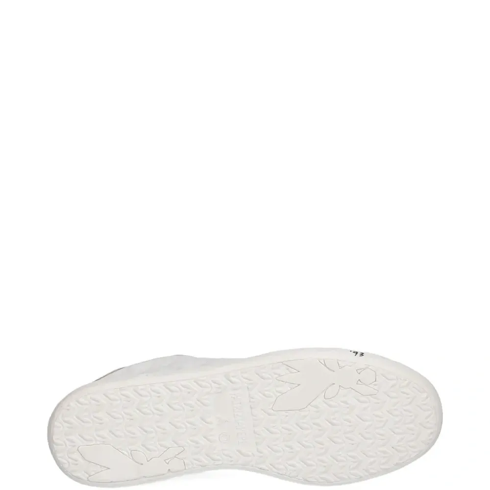 Кожаные кеды на шнуровке