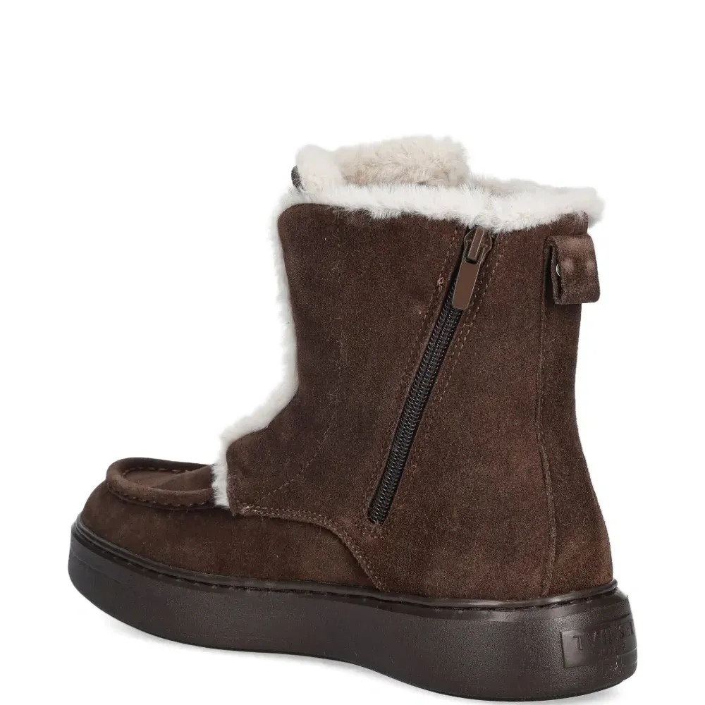 Ботинки на молнии