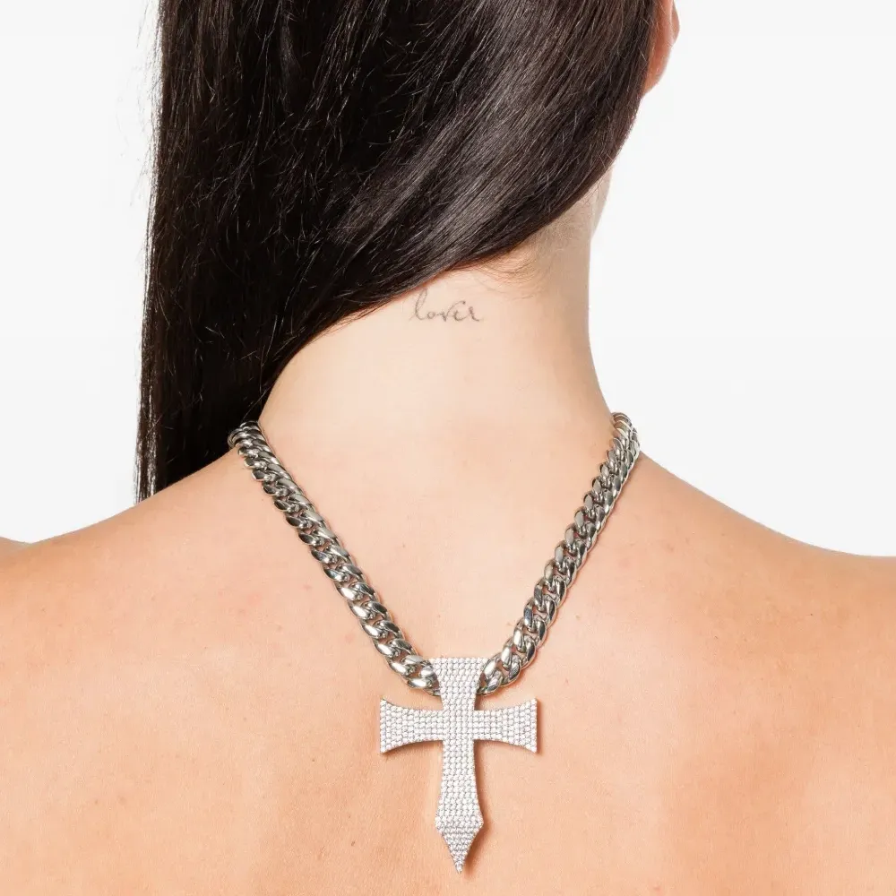 Колье с подвеской Колье с подвеской