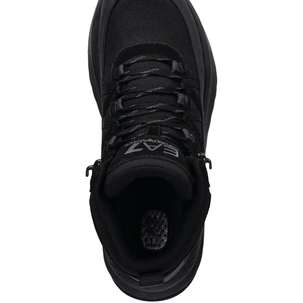 Высокие кеды на шнуровке