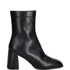 Ботильоны на квадратном каблуке с молнией Ботильоны на квадратном каблуке с молнией