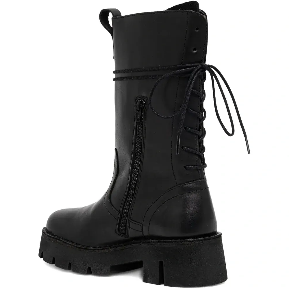 Ботинки на платформе с шнуровкой