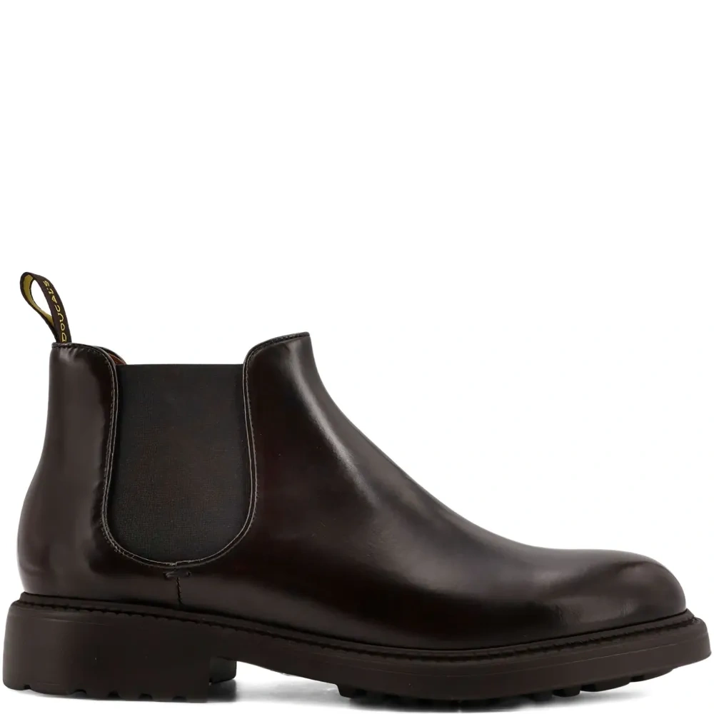 Ботинки на низком каблуке