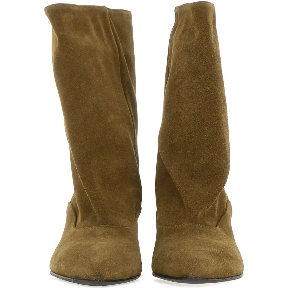 Замшевые ботильоны Leila Joelle с заострённым носком