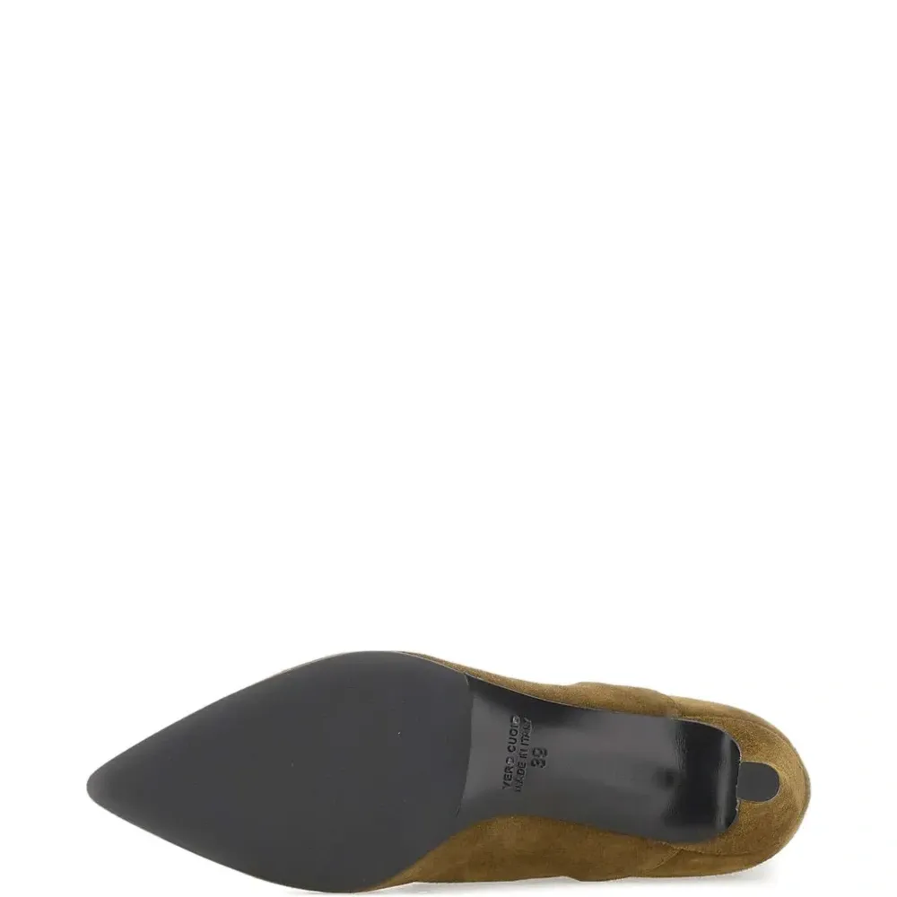 Замшевые ботильоны Leila Joelle с заострённым носком