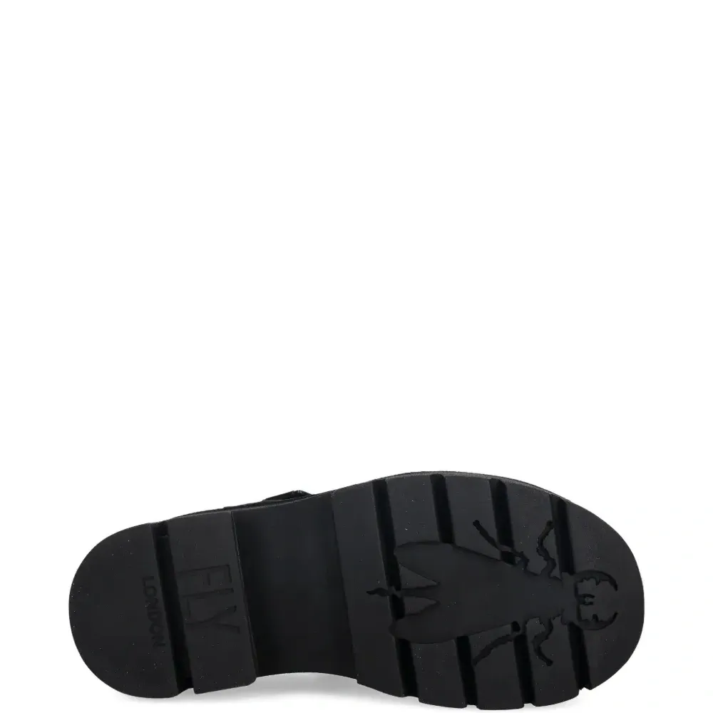 Ботинки с пряжкой