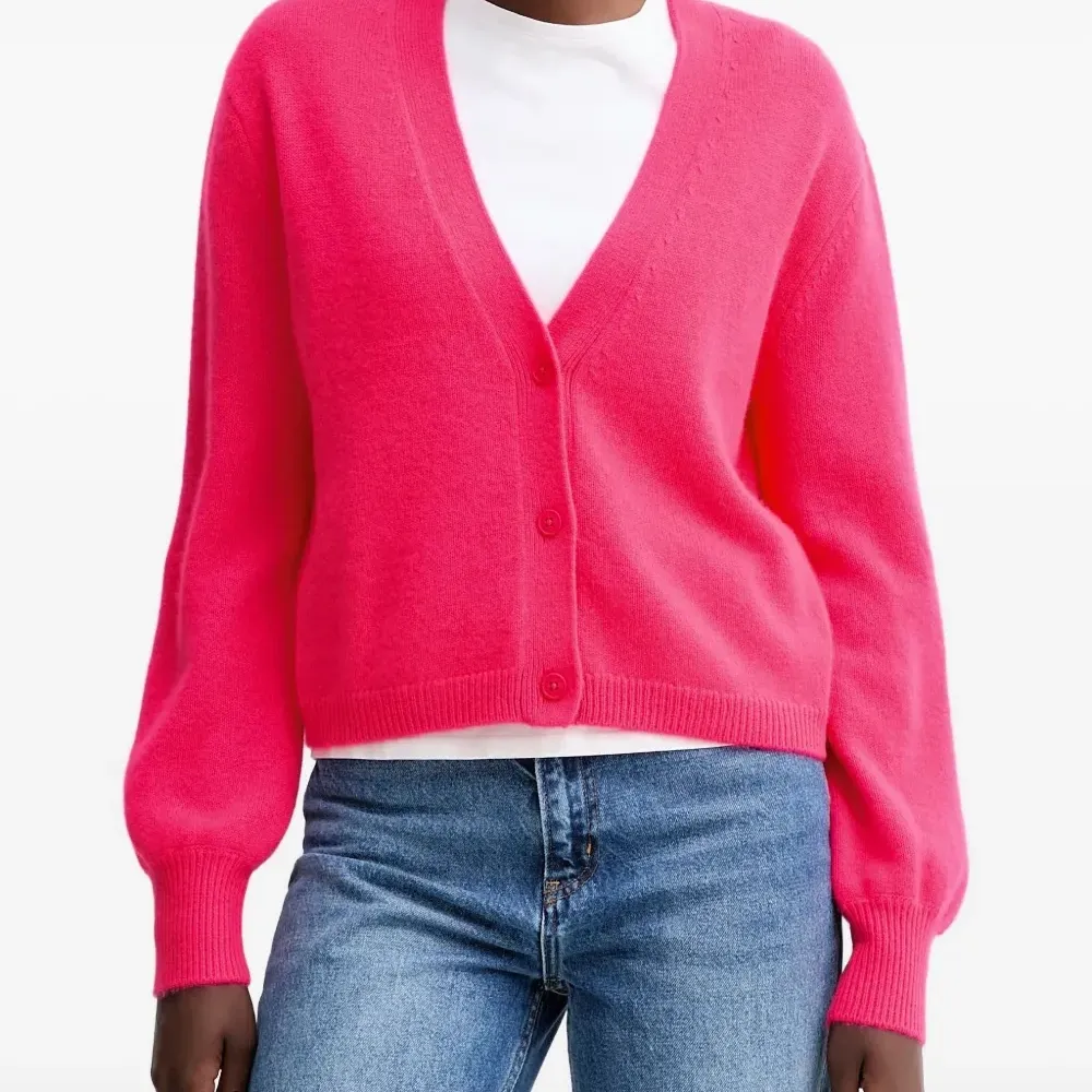 Кардиган с V-образным вырезом