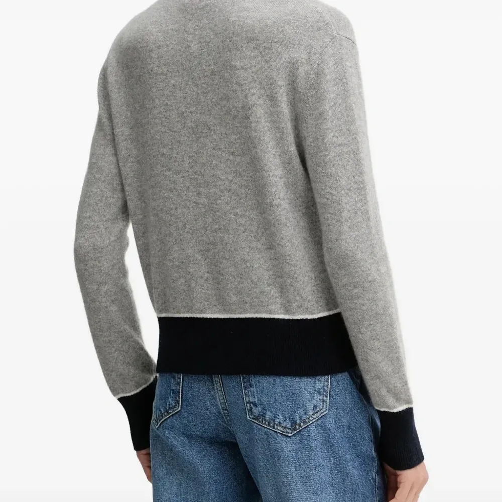 Кардиган с V-образным вырезом