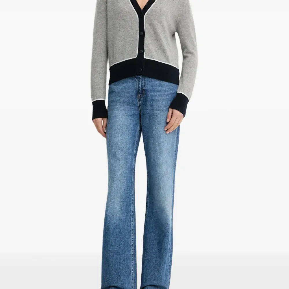 Кардиган с V-образным вырезом