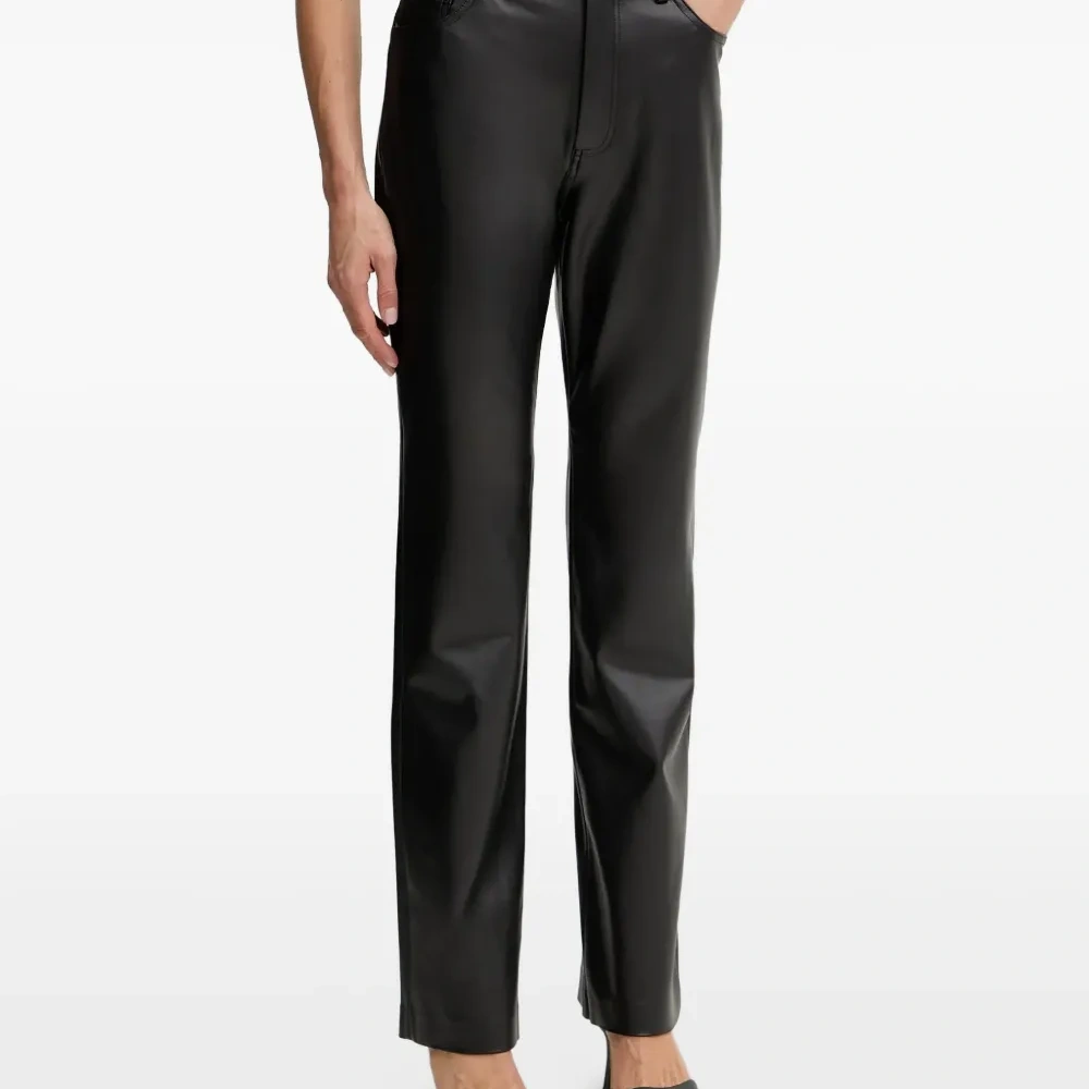 Брюки с застежкой на пуговицах