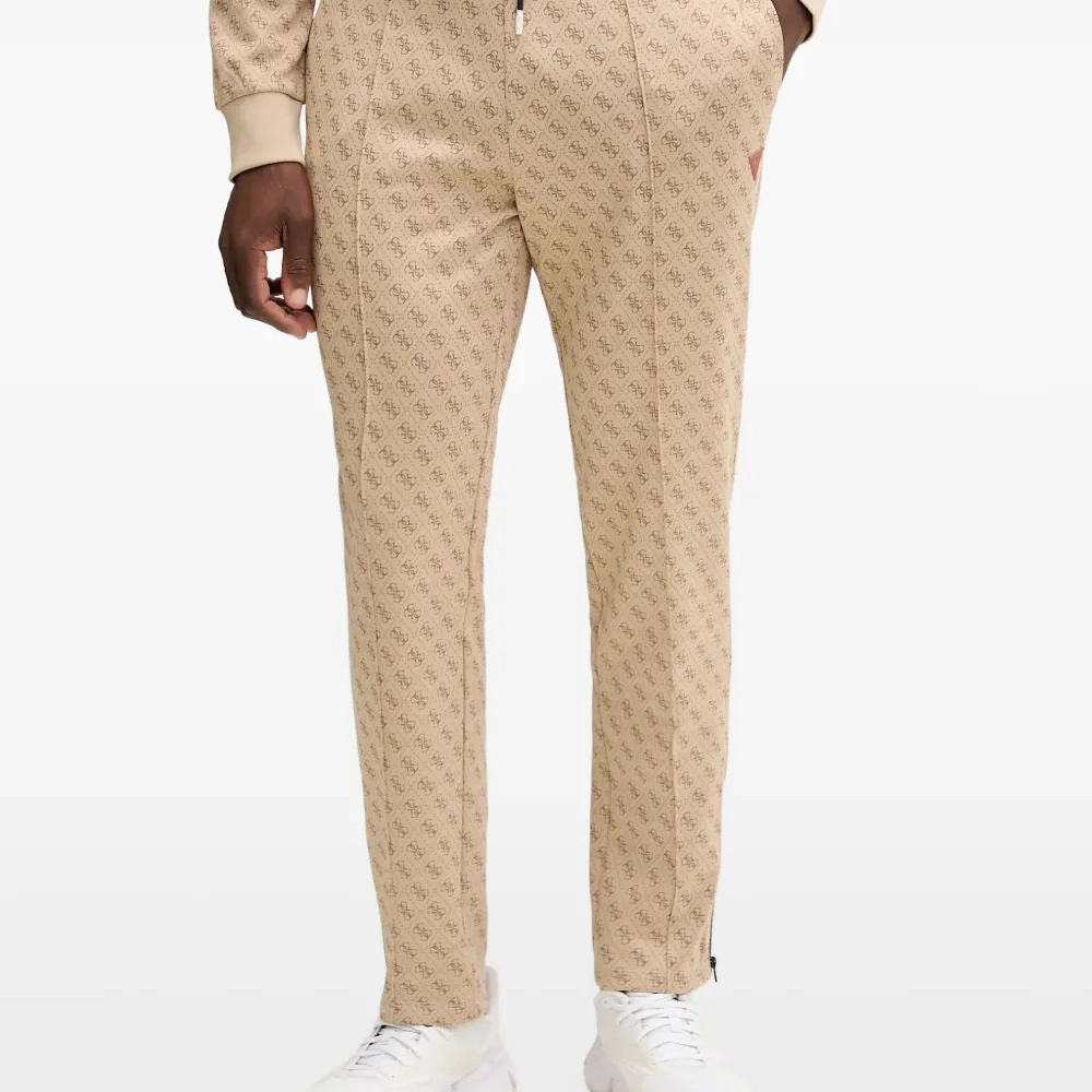 Спортивные брюки Korbin