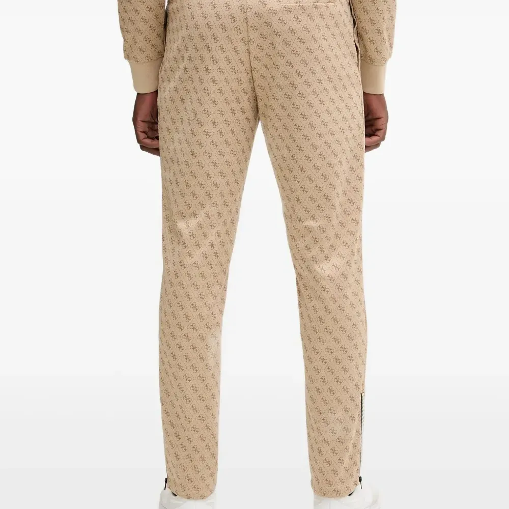 Спортивные брюки Korbin