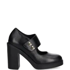 Туфли на каблуке с сердечками