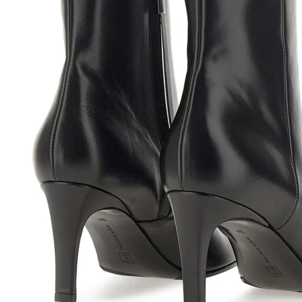 Ботильоны с заостренным носком Ботильоны с заостренным носком