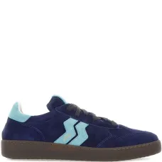 Кроссовки с логотипом