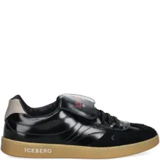 Кроссовки на шнуровке с логотипом Кроссовки на шнуровке с логотипом