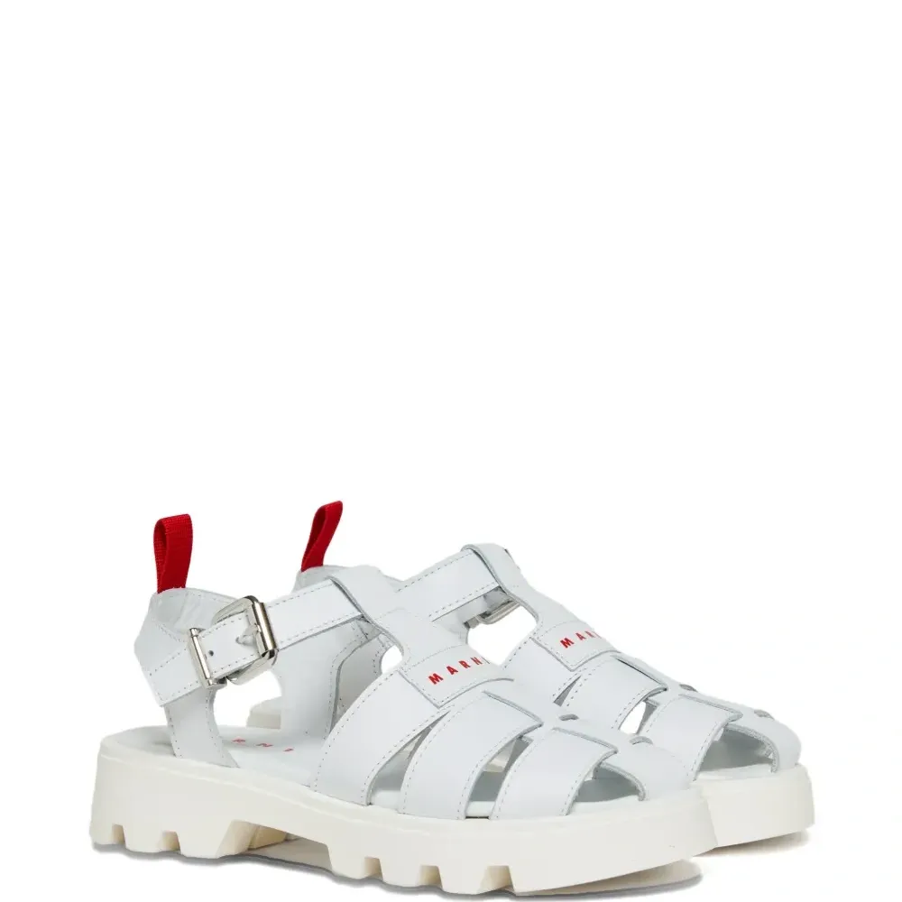 Босоножки с пряжкой