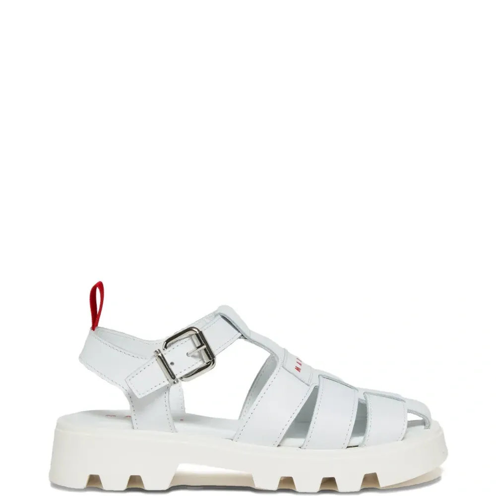 Босоножки с пряжкой