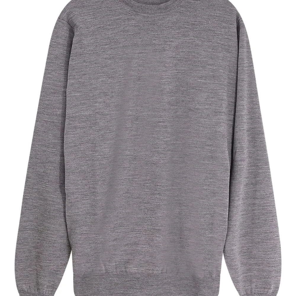 Свитер с круглым вырезом