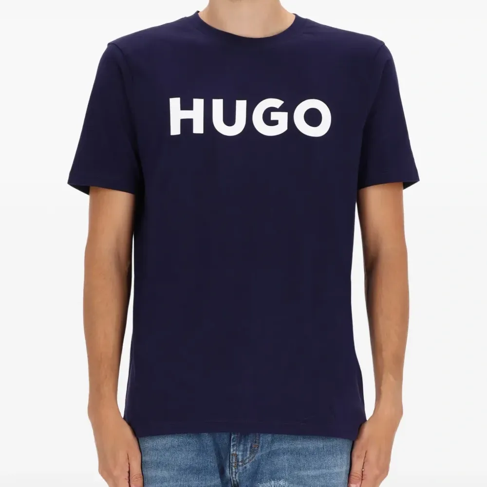 Футболка с логотипом