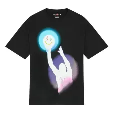 Футболка из коллаборации с J Balvin