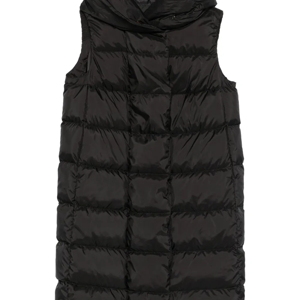 Жилет с капюшоном