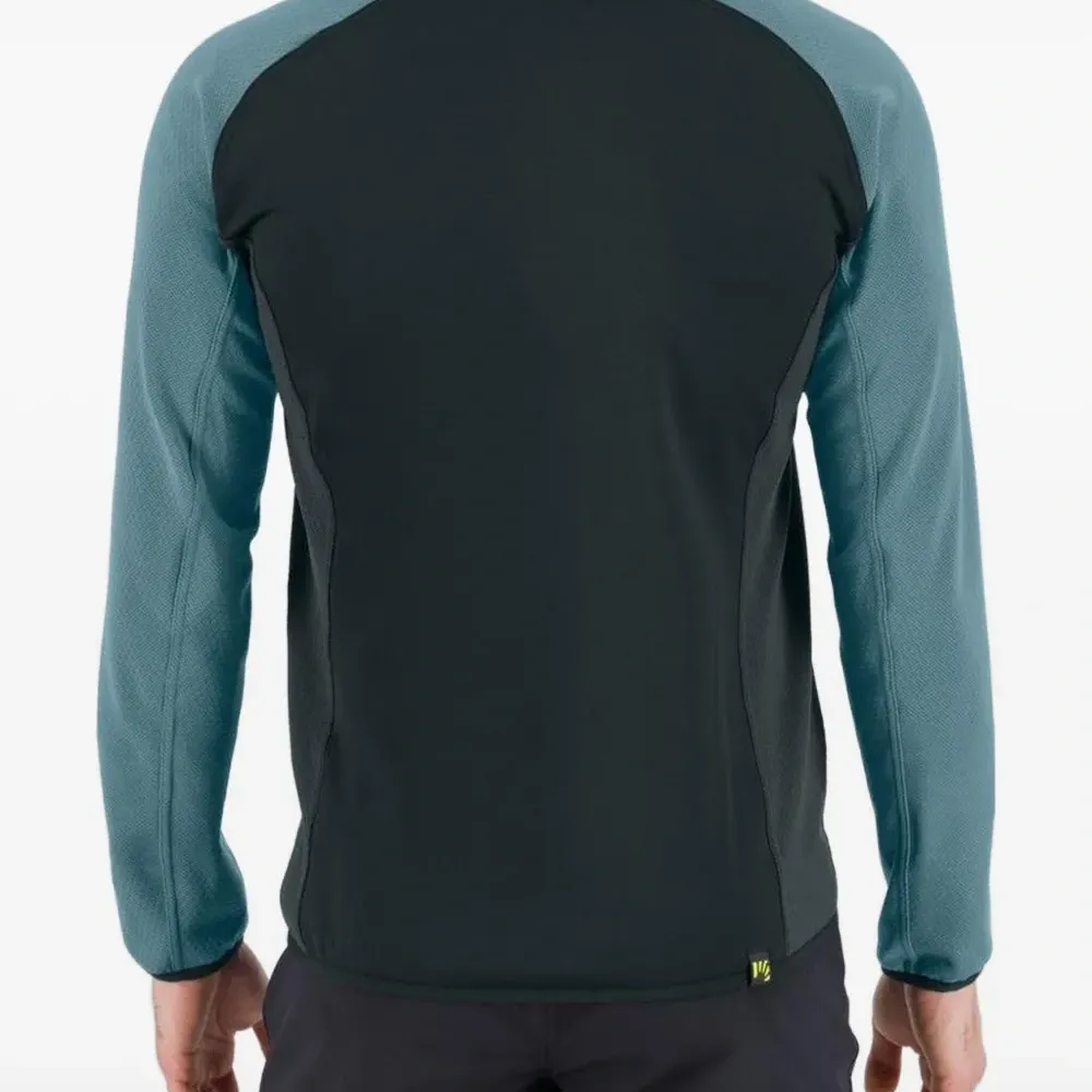 Куртка с карманами на молнии