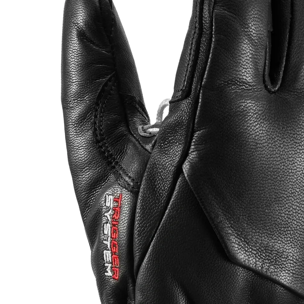 Перчатки с триггерной системой