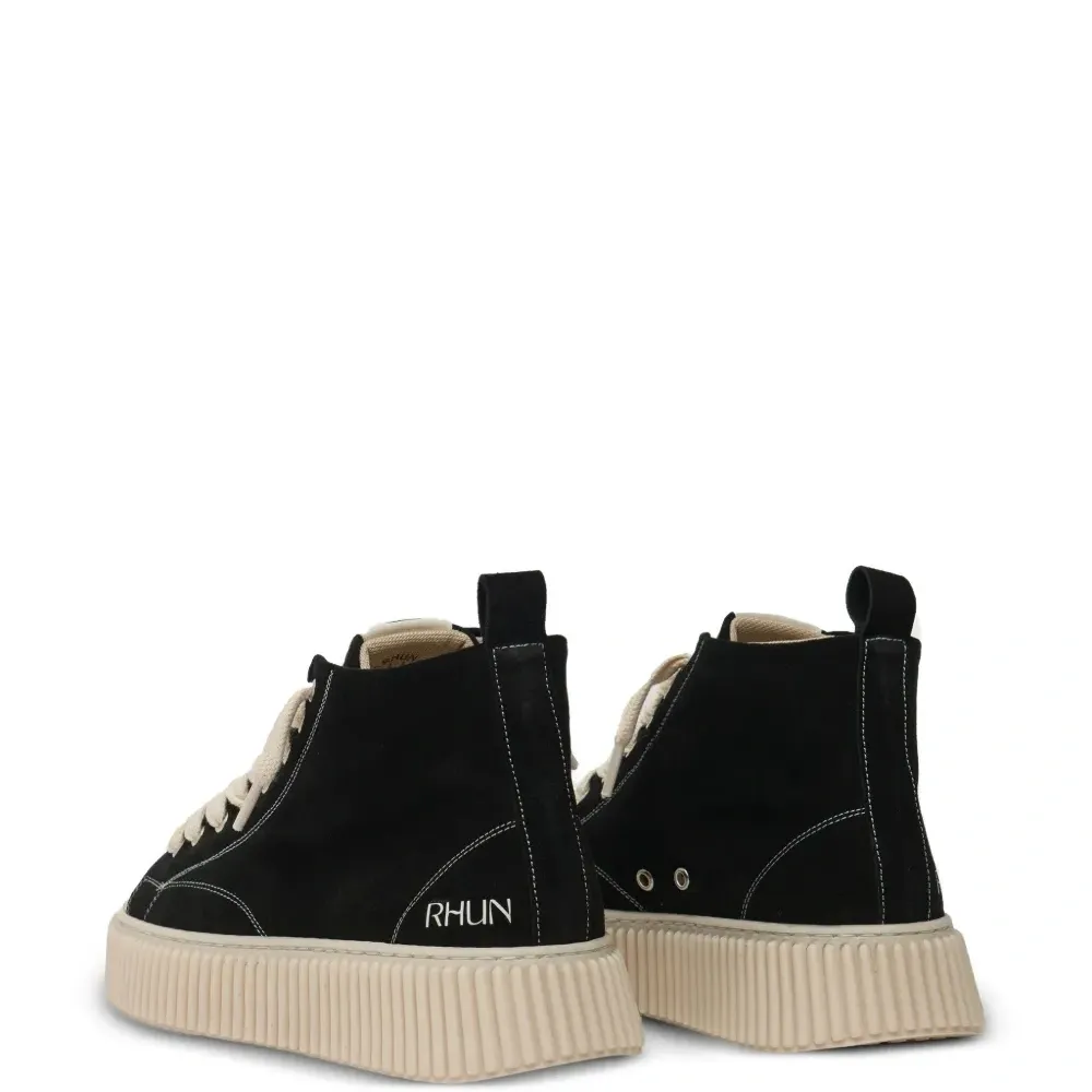 Высокие кеды на рифленой подошве