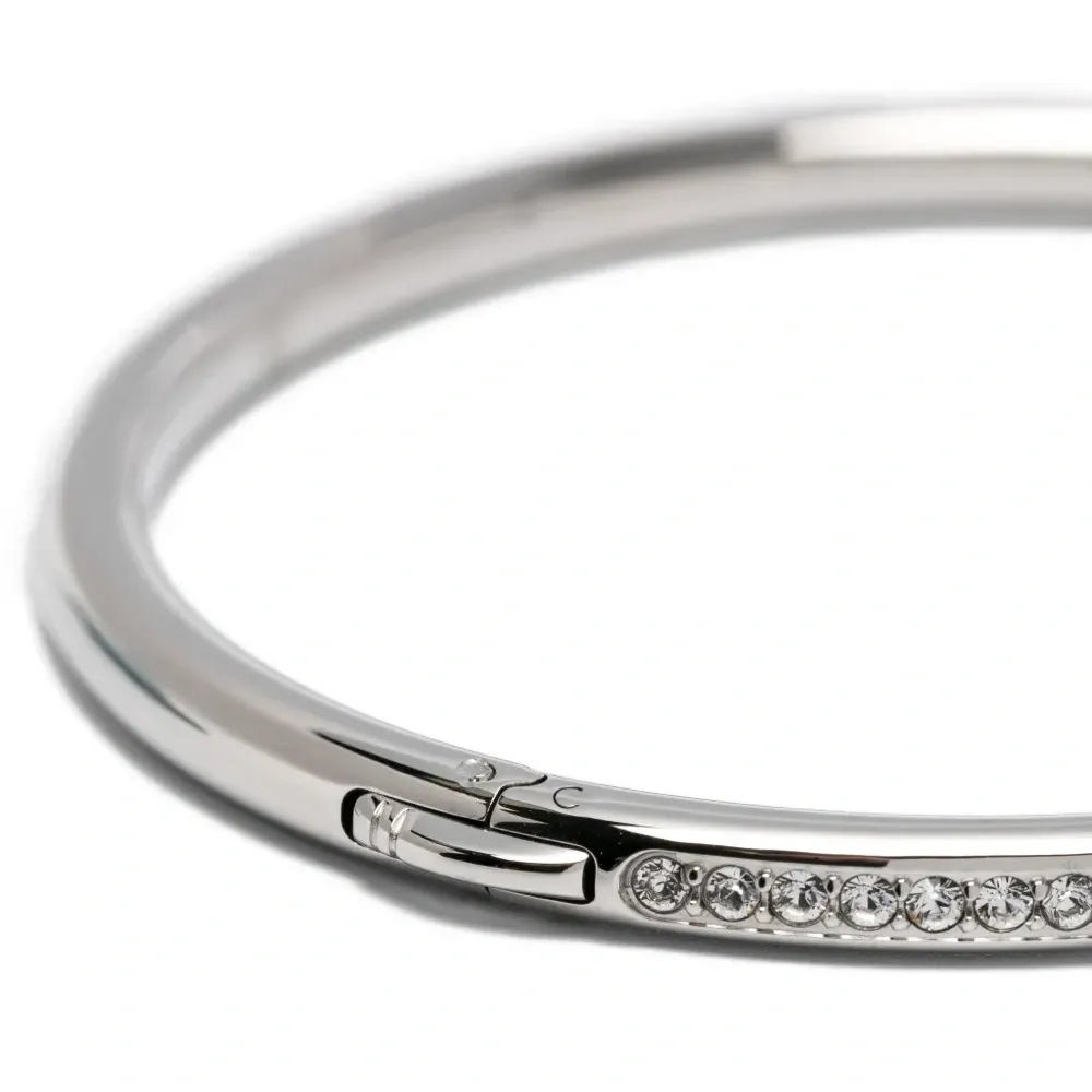 Браслет с подвеской в форме сердца Браслет с подвеской в форме сердца