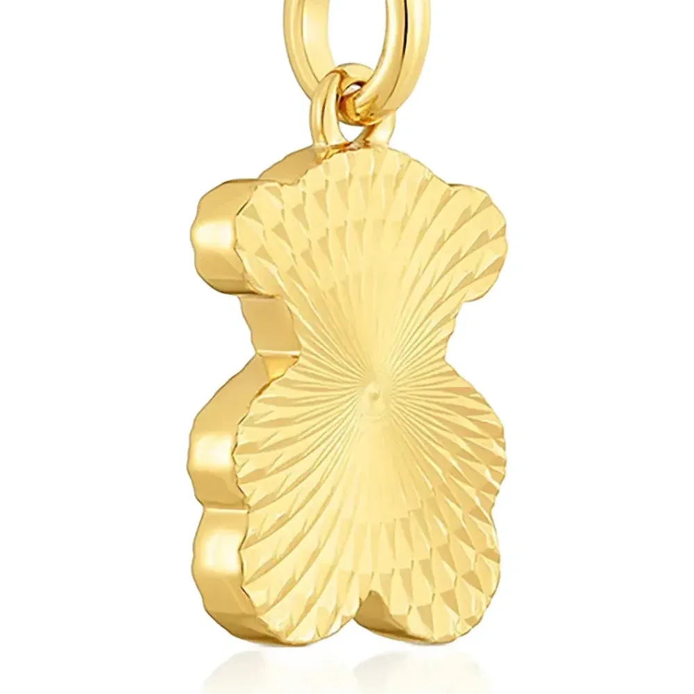 Кулон в форме мишки с узором