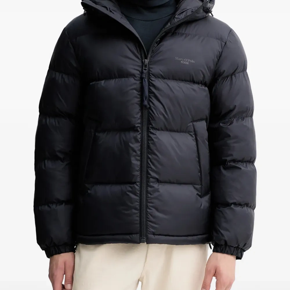 Толстовка на молнии с капюшоном