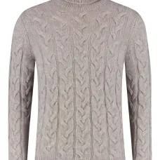 Свитер фактурной вязки с высоким воротником