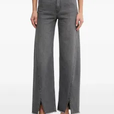 Джинсы с бахромой Джинсы с бахромой