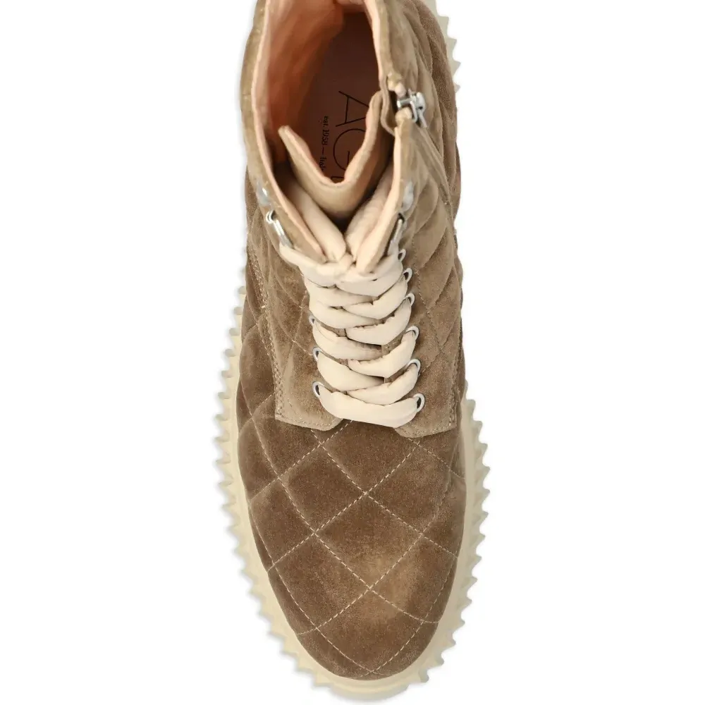 Стеганые кроссовки Elsa