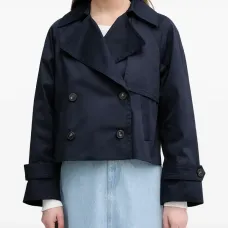 Куртка с лацканами на пуговицах