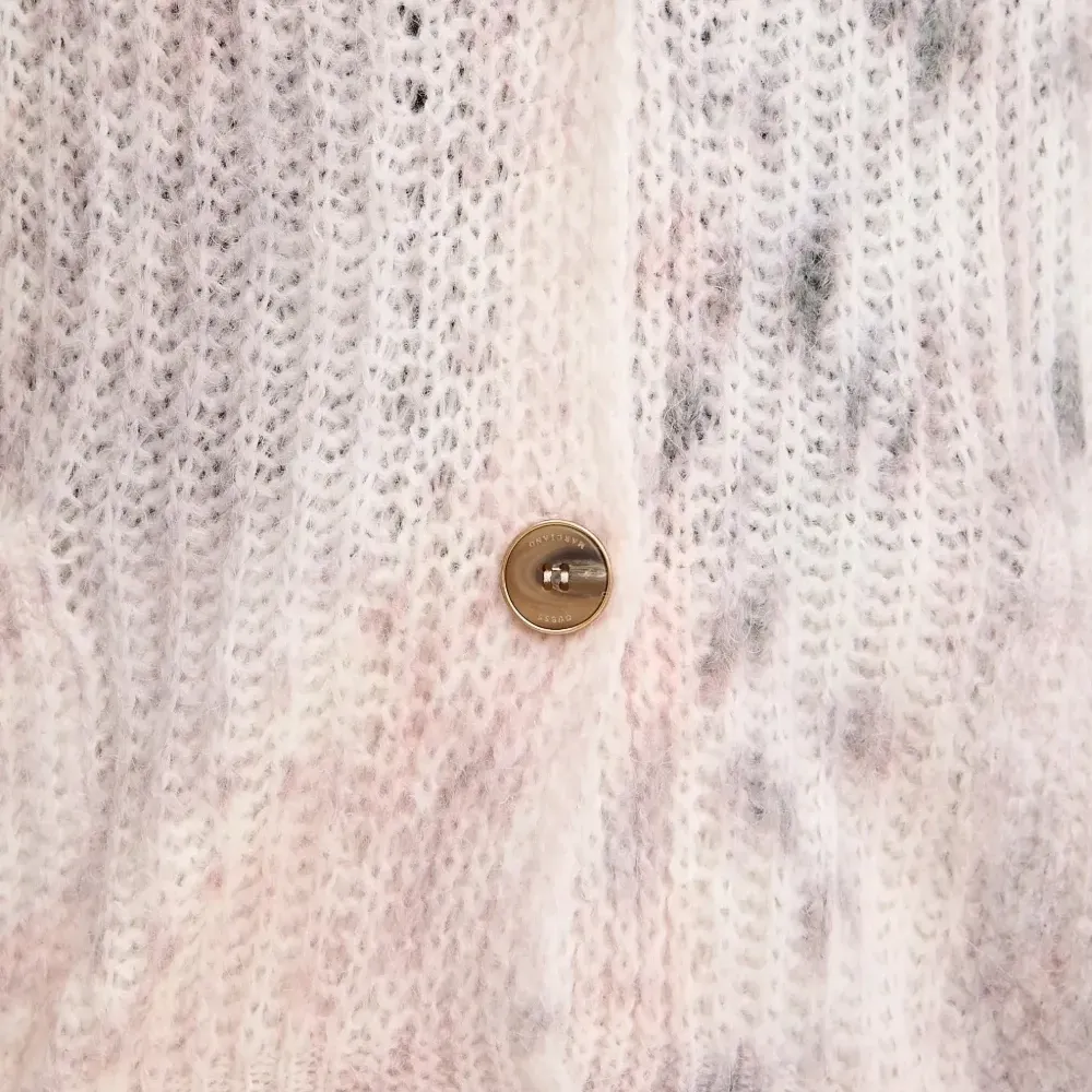 Кардиган на пуговицах