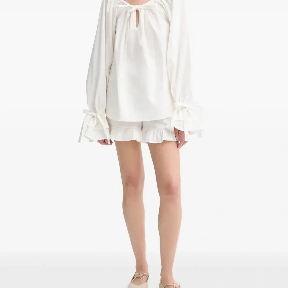 Блузка с оборками