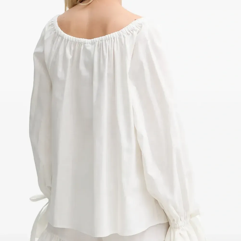 Блузка с оборками