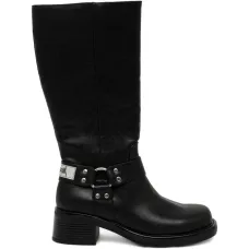 Ботинки с ремешками и пряжками