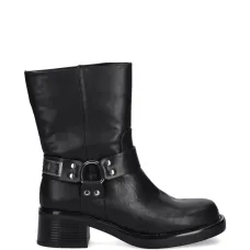 Ботинки с элементами в виде ремней